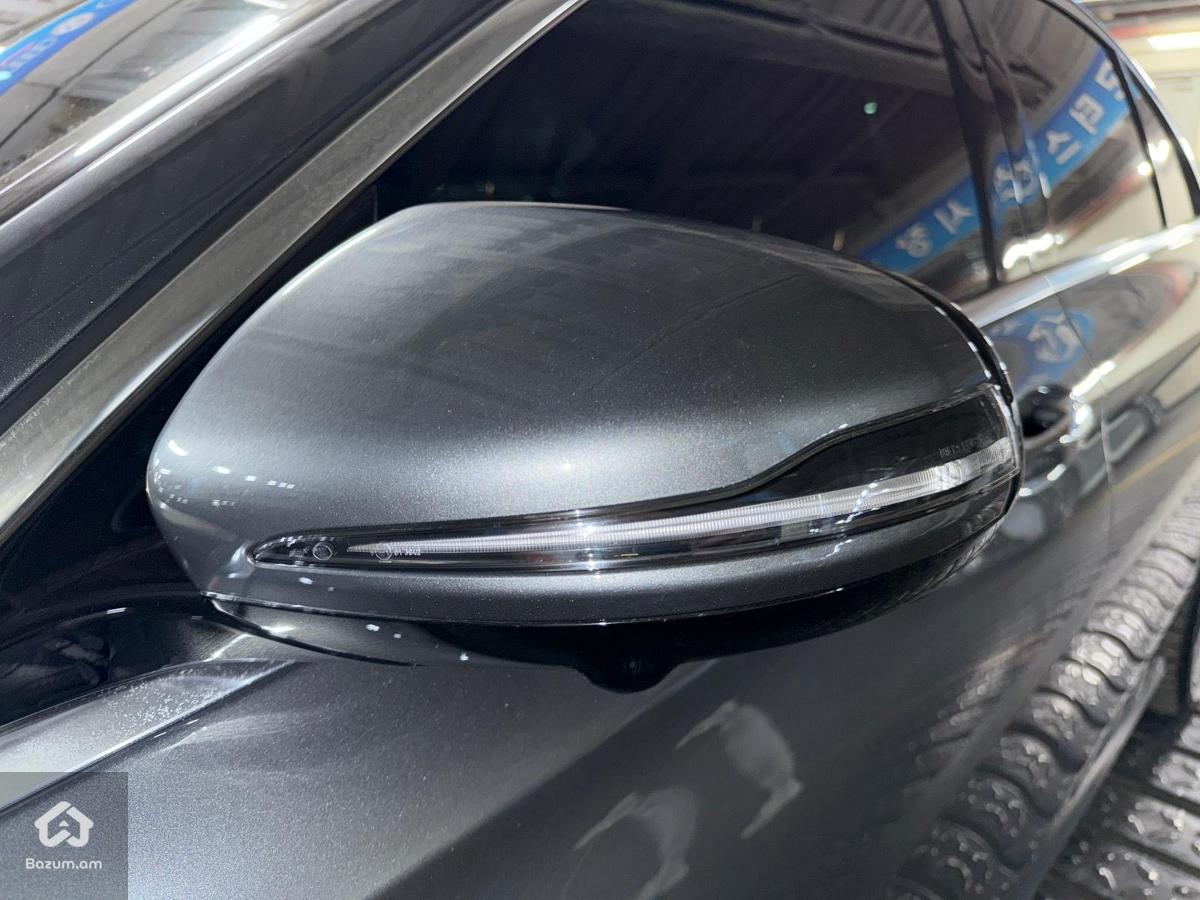 Mercedes Benz E350 AMG Line W213 - image 20