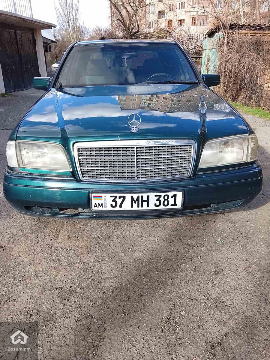  Mercedes benz c class - image 2