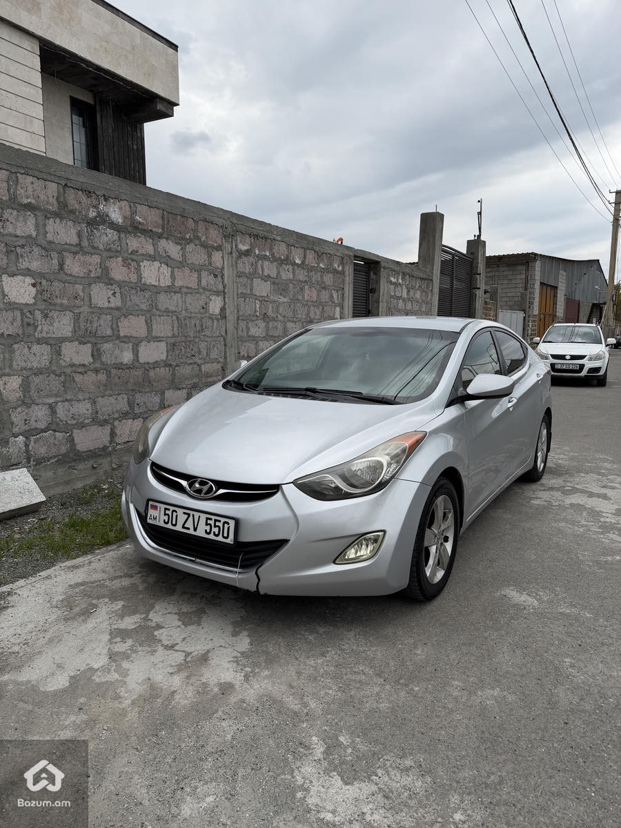 Hyundai Elantra 1,8 2011 - image 4