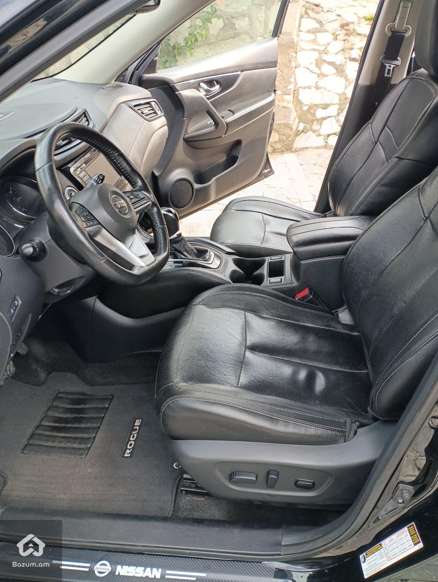 Nissan Rogue SL - image 7