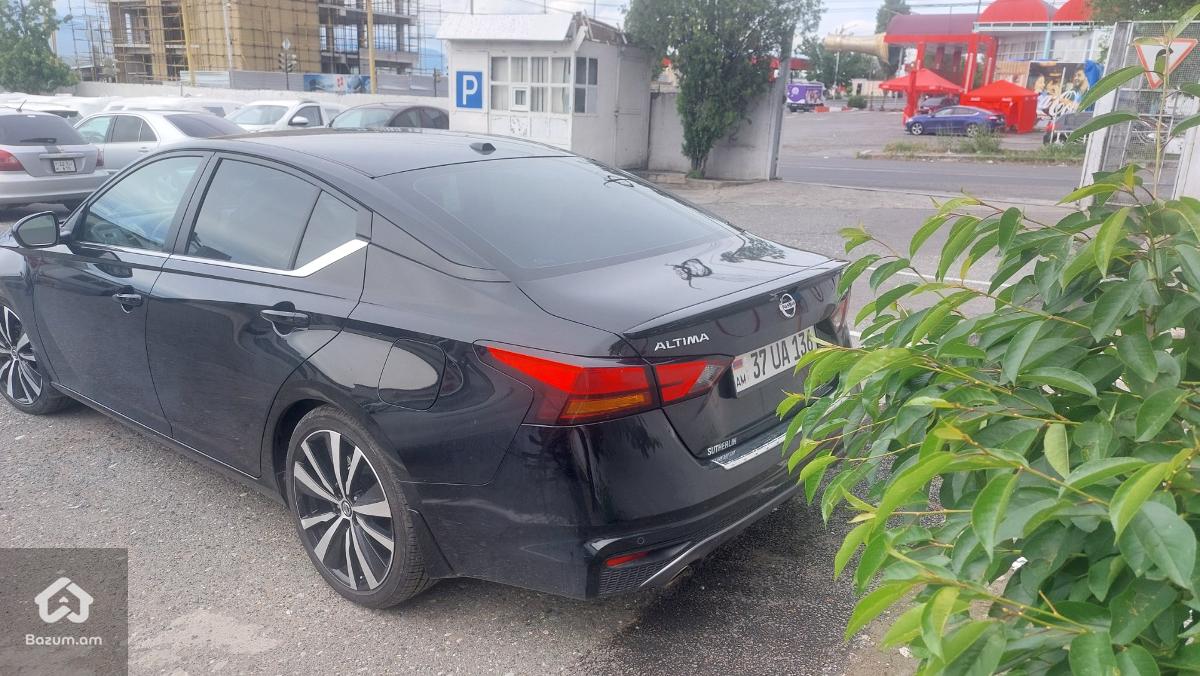 Altima - image 7