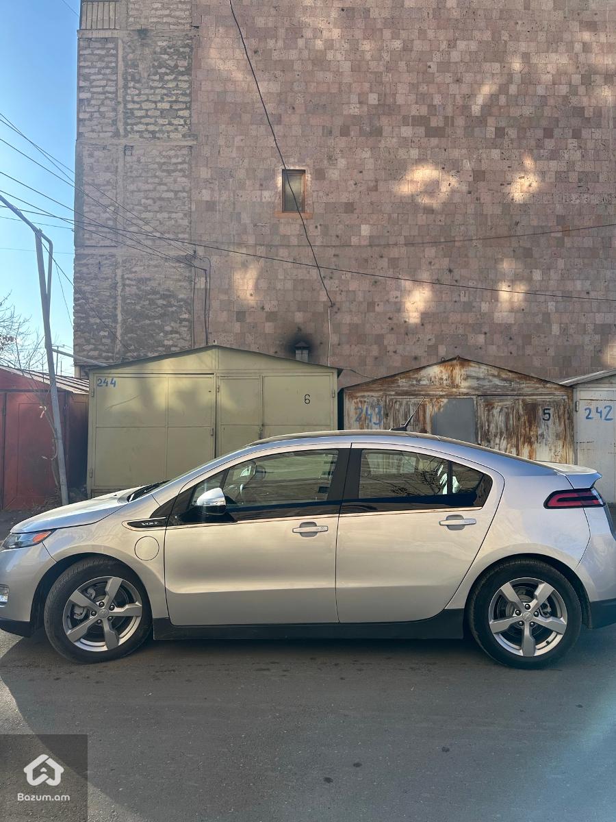 Chevrolet Volt  - image 7