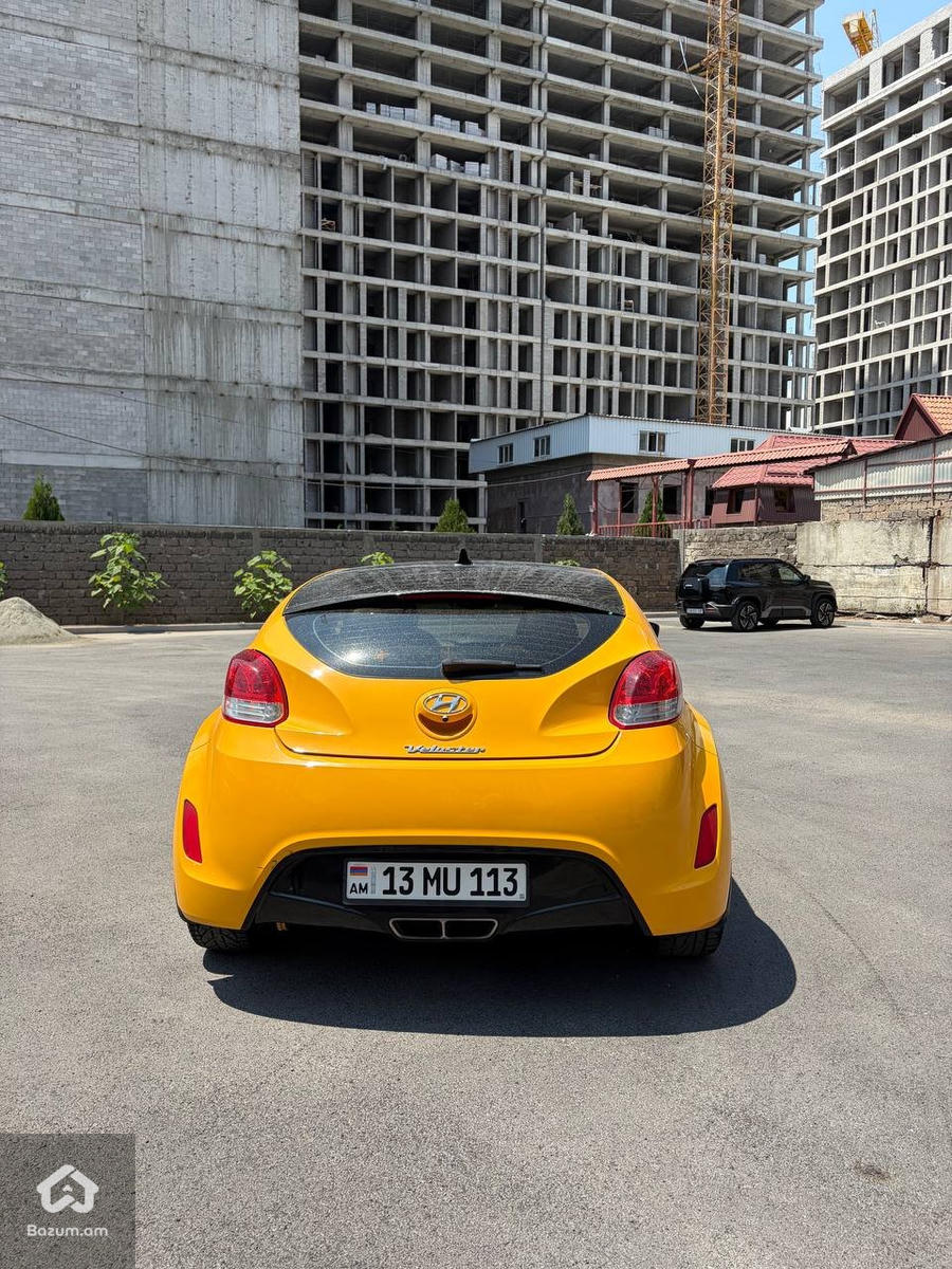 Hyundai Veloster - image 4