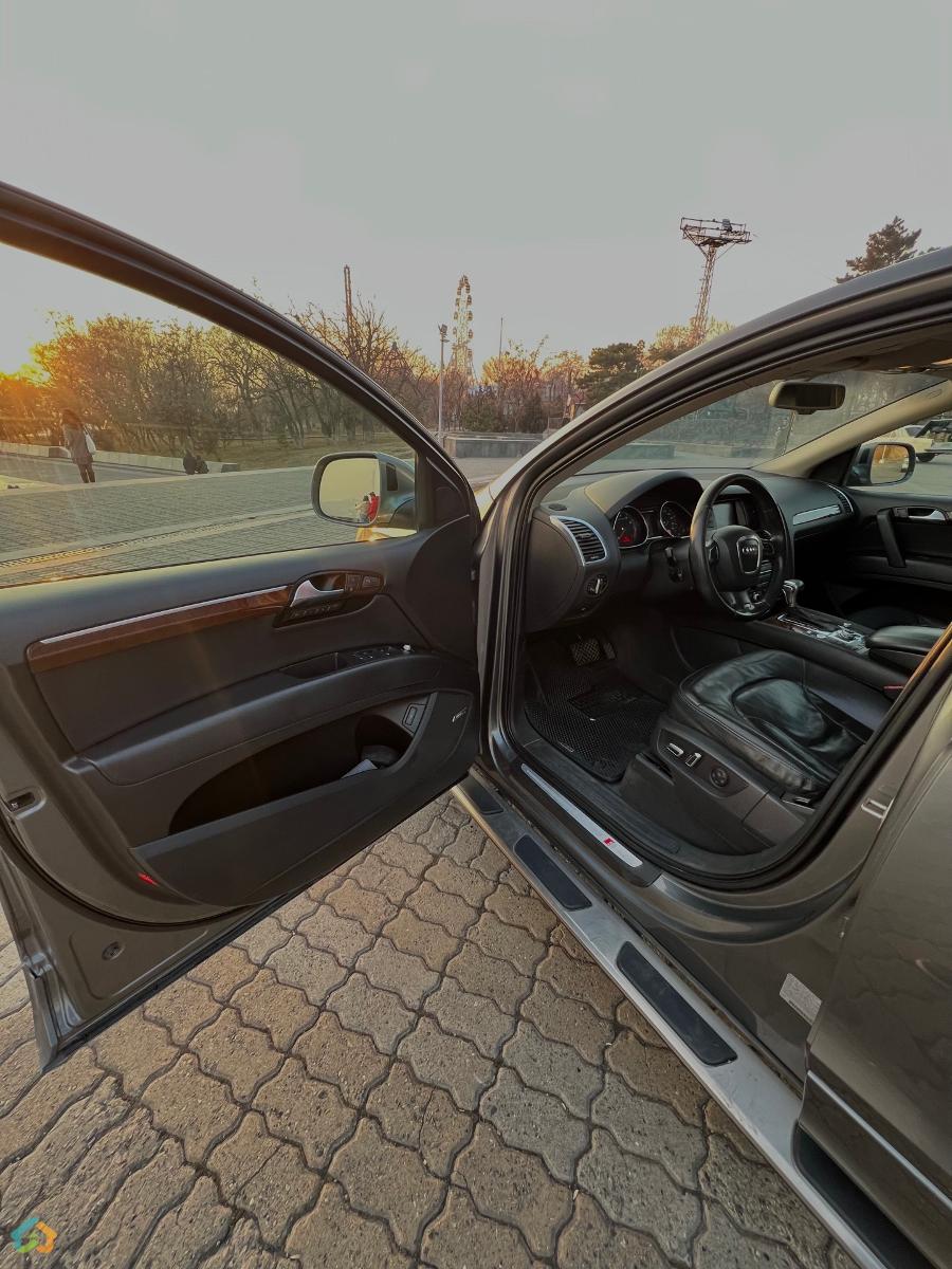 Audi Q7 Sline Quattro - image 4