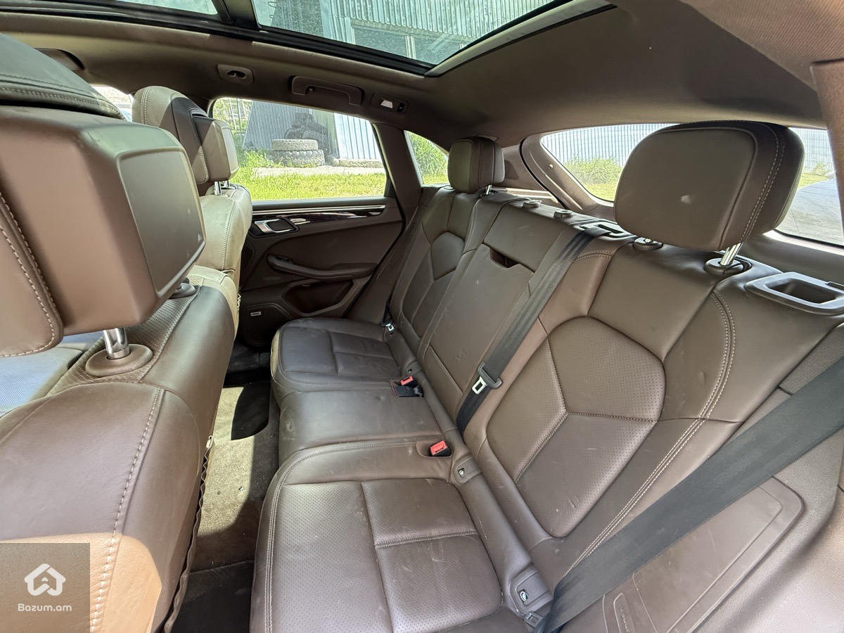 Porsche Macan 3.0 - image 14