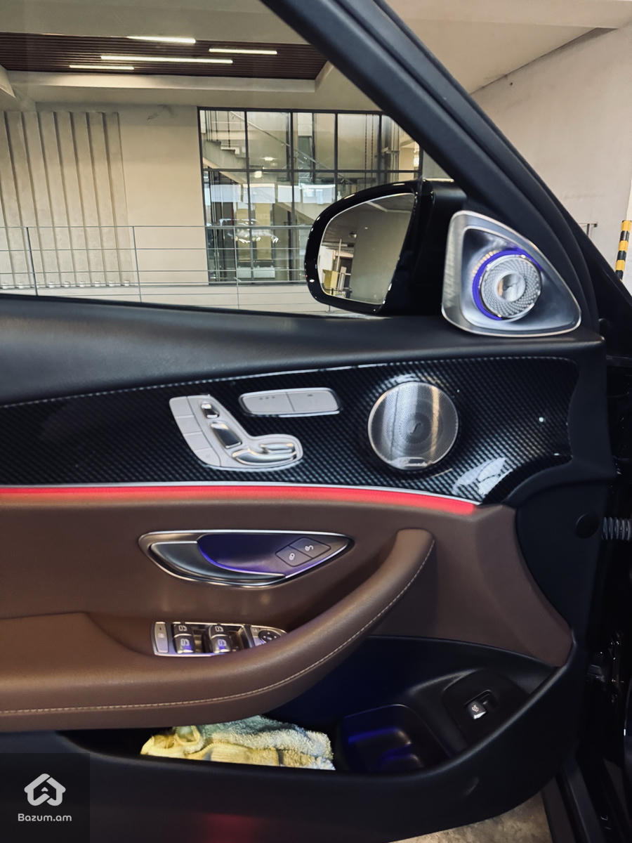 mercedes benz - image 6