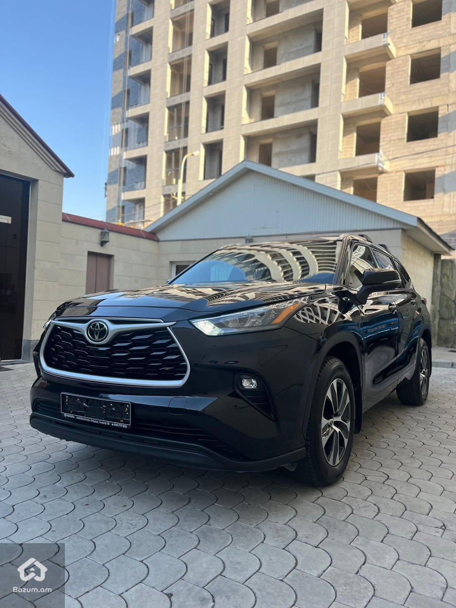 Toyota Highlander xle  - image 4