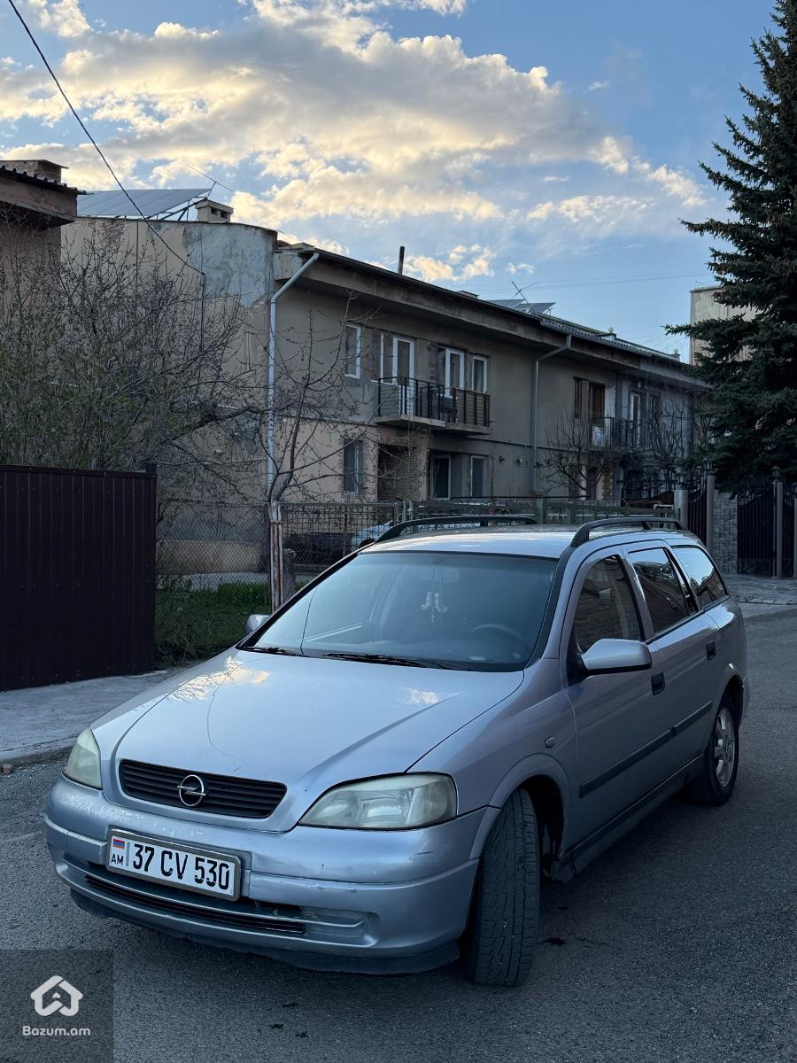 Opel Astra - image 16