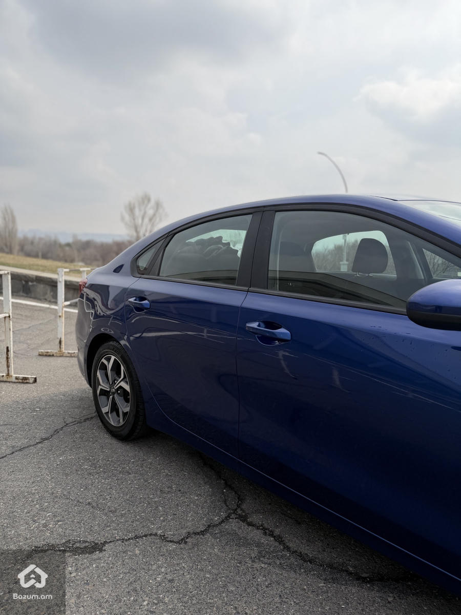 Kia Forte 2018 FE 2.0L - image 5