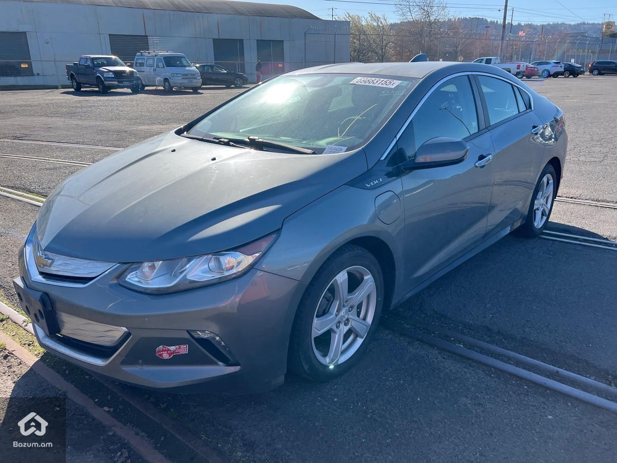 Chevrolet Volt 2 - image 1