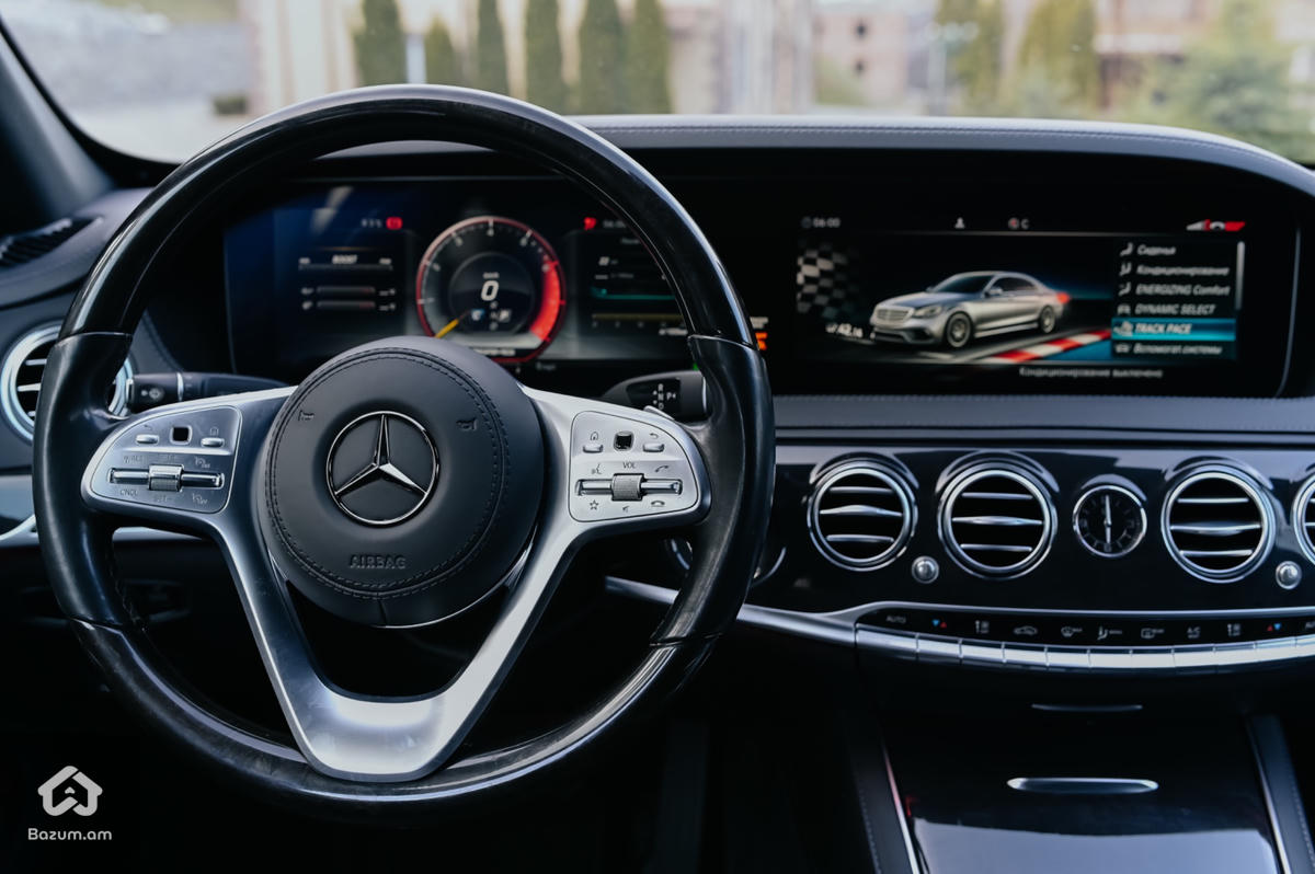 Mercedes S Class - image 12