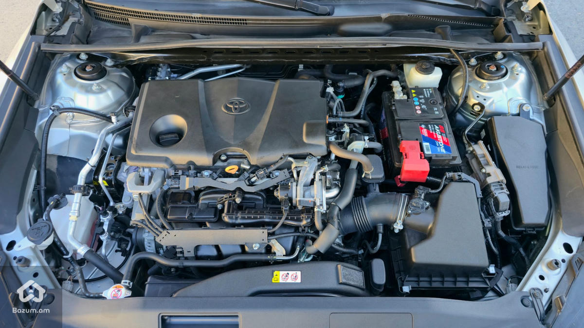Toyota Camry SE 2.5L  - image 25