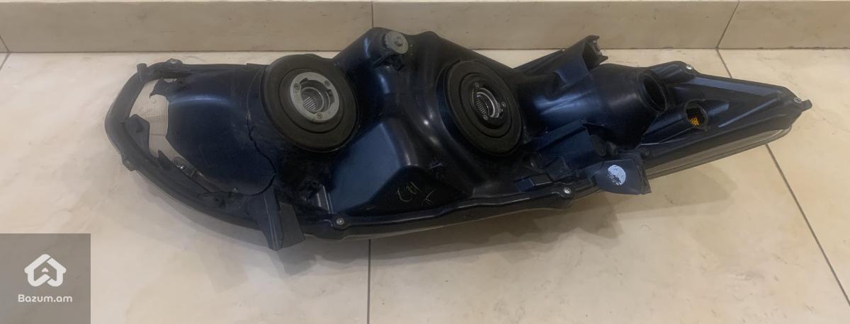 Toyota Corolla մեքենայի առջևի լուսարձակ, ֆառ - image 6