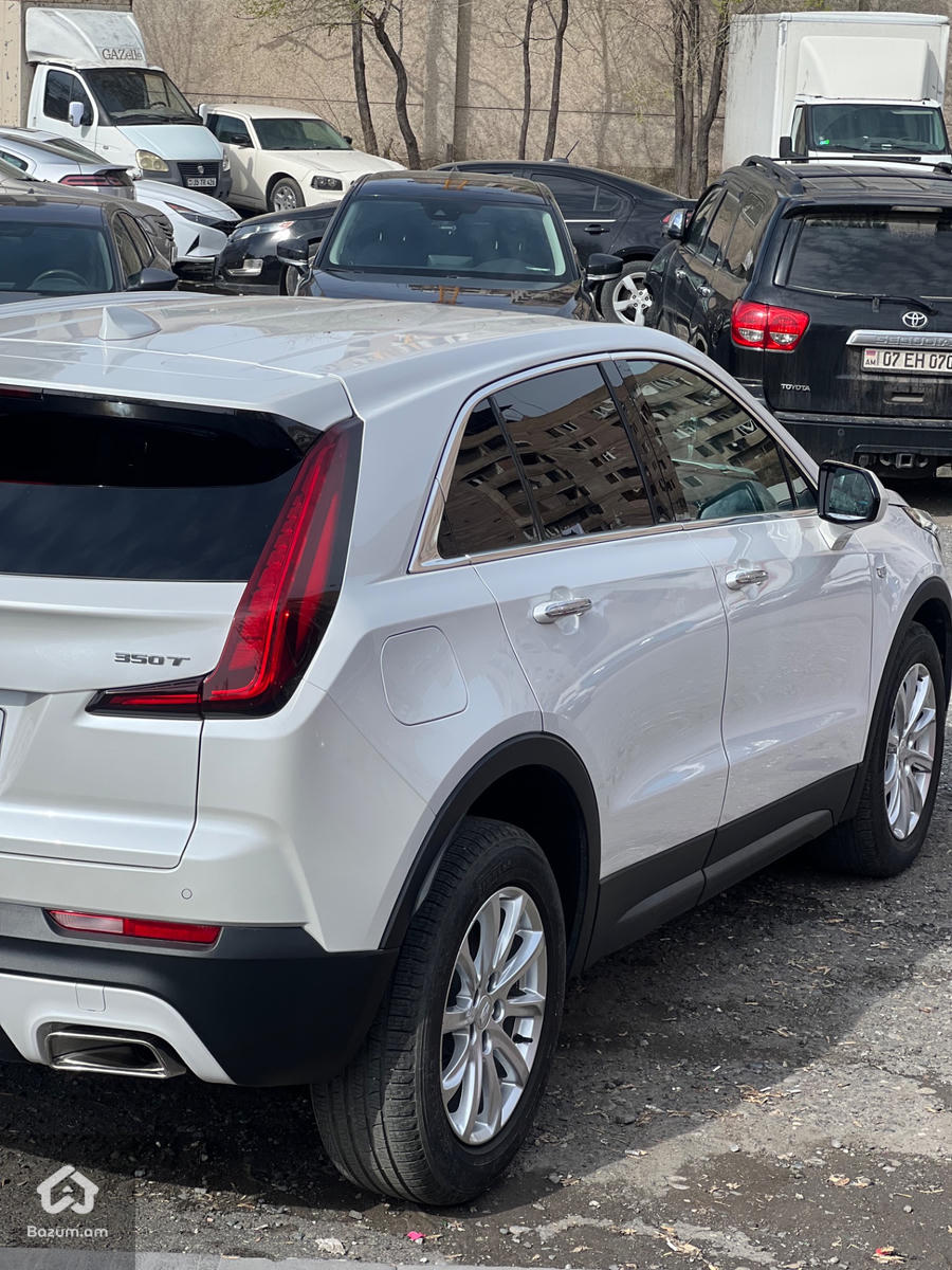 CADILLAC xt4  - image 30