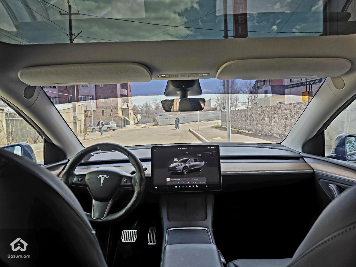 Tesla Model Y 2023 Dual Motor - image 11