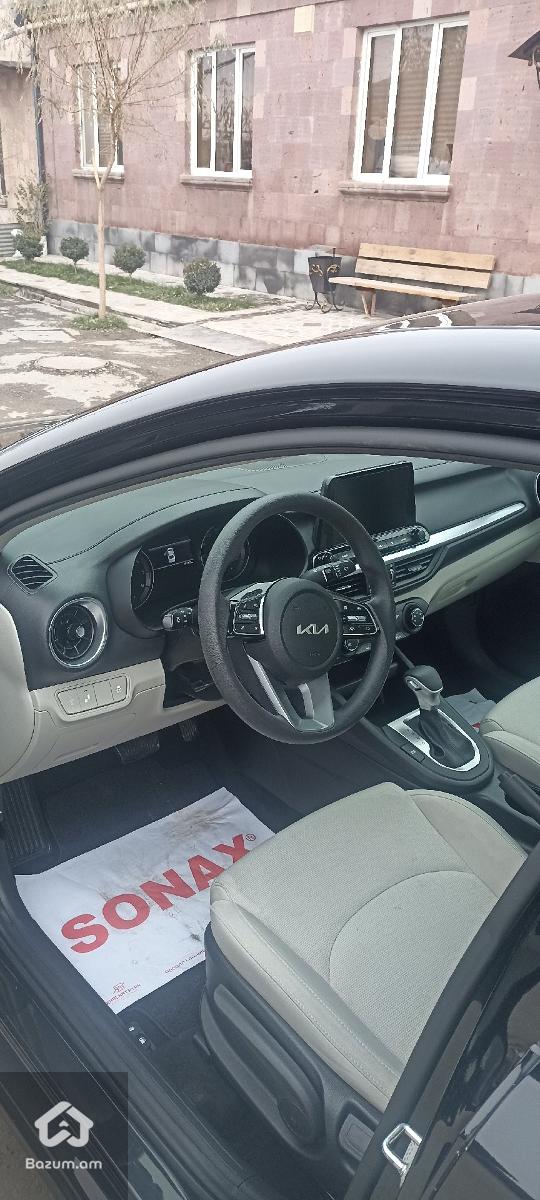 kia forte  - image 8