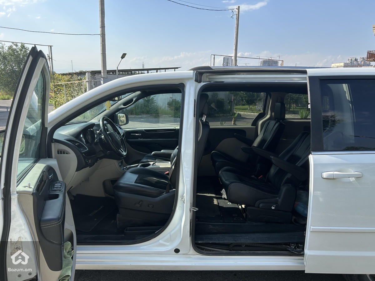 Dodge grand caravan - image 4