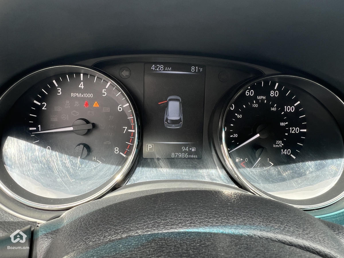 Nissan Rogue 2018 - image 16