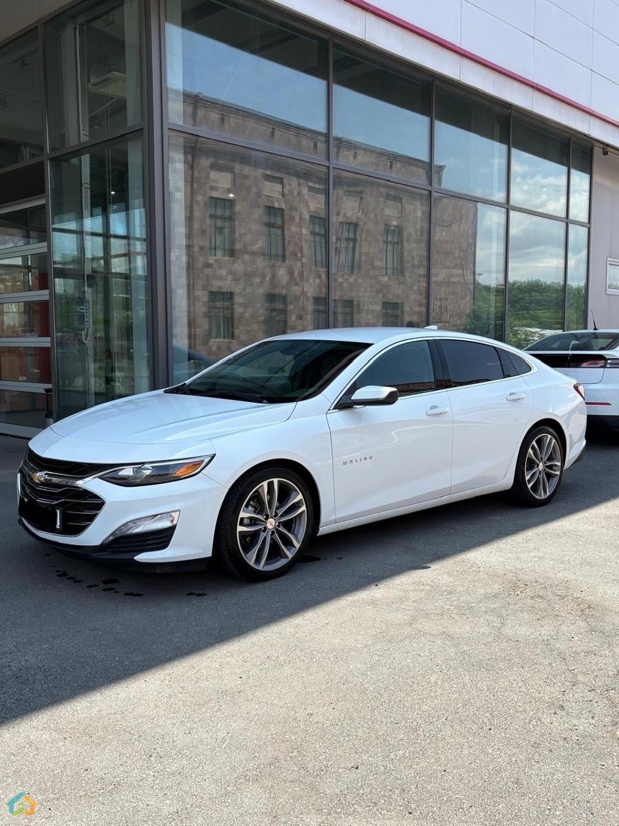 Վաճառվումե Chevrolet Malibu 2022 - image 1