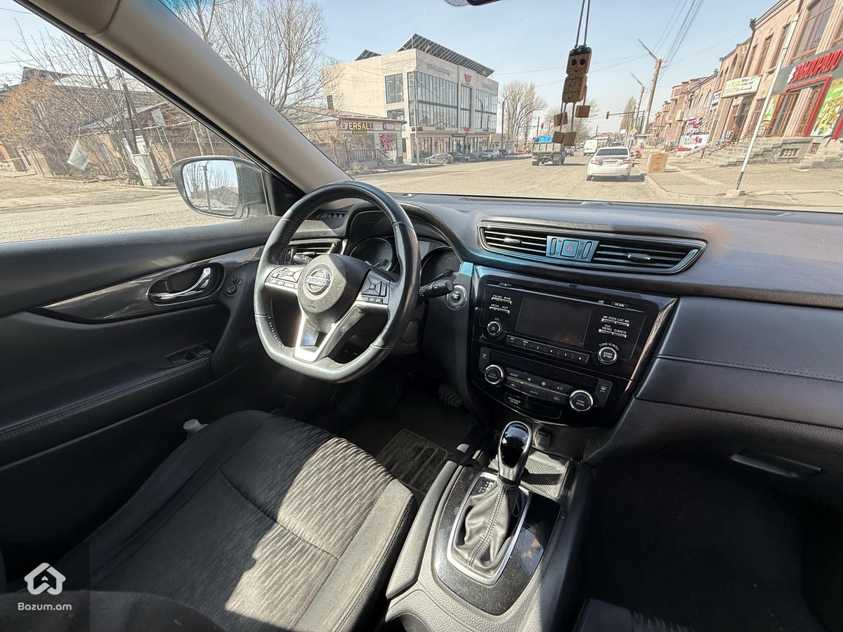 Nissan Rogue  - image 7