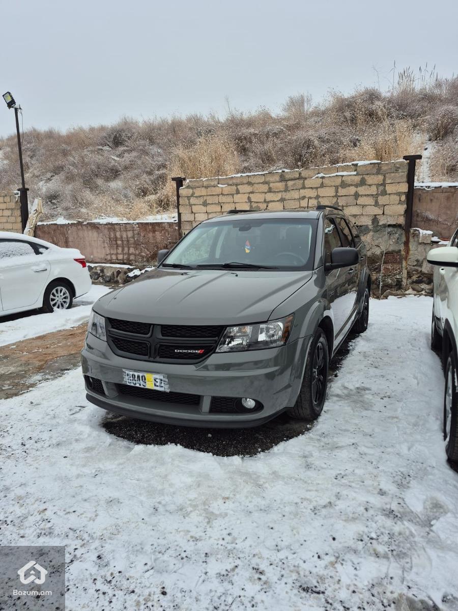 Dodge Journey - image 11
