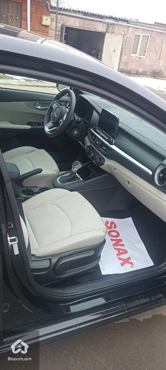 kia forte  - image 7