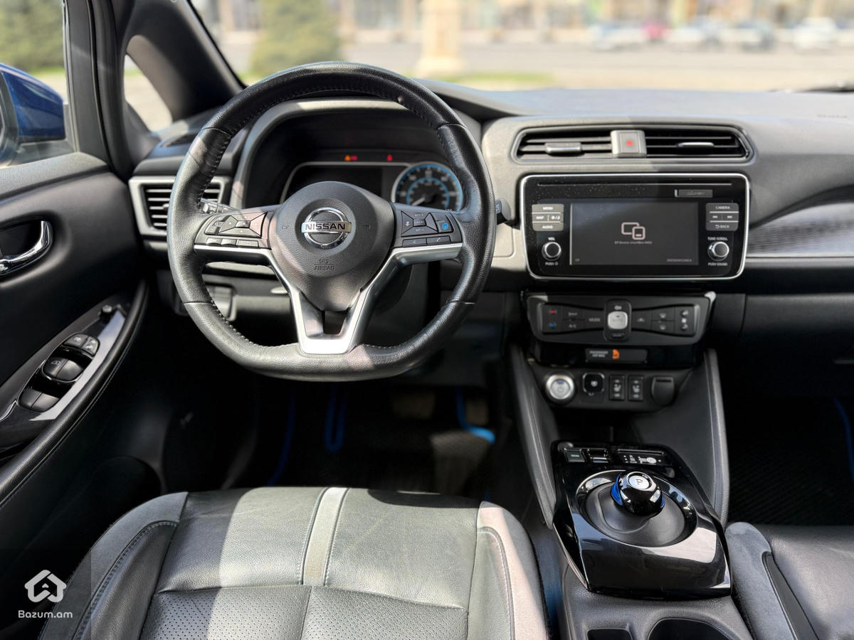 Nissan Leaf 2018 SL - image 7