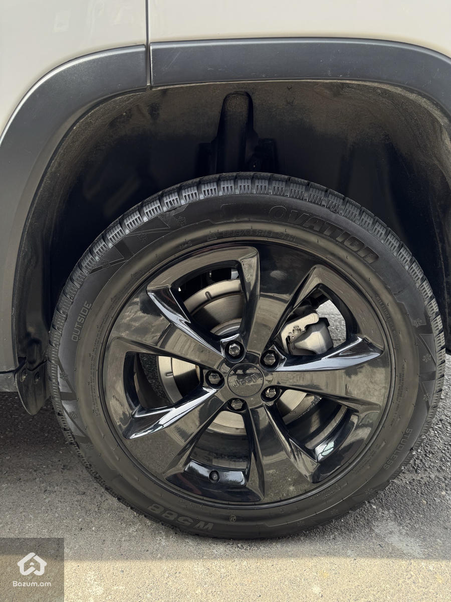 jeep cherokee 2019 tiv - image 9