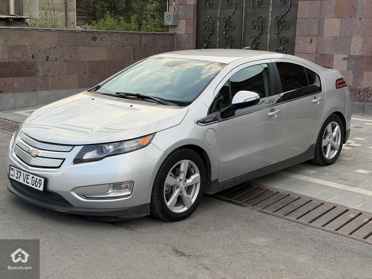 Chevrolet Volt 2014 - image 2