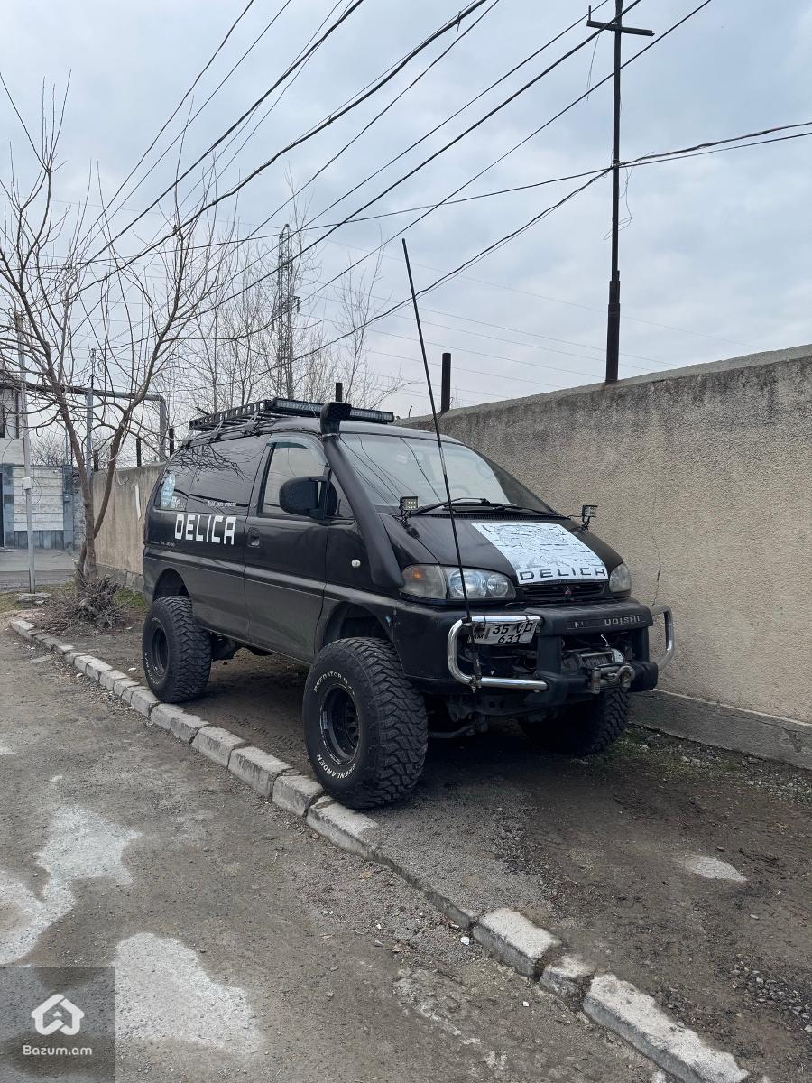 վաճառում եմ շատ շտապ