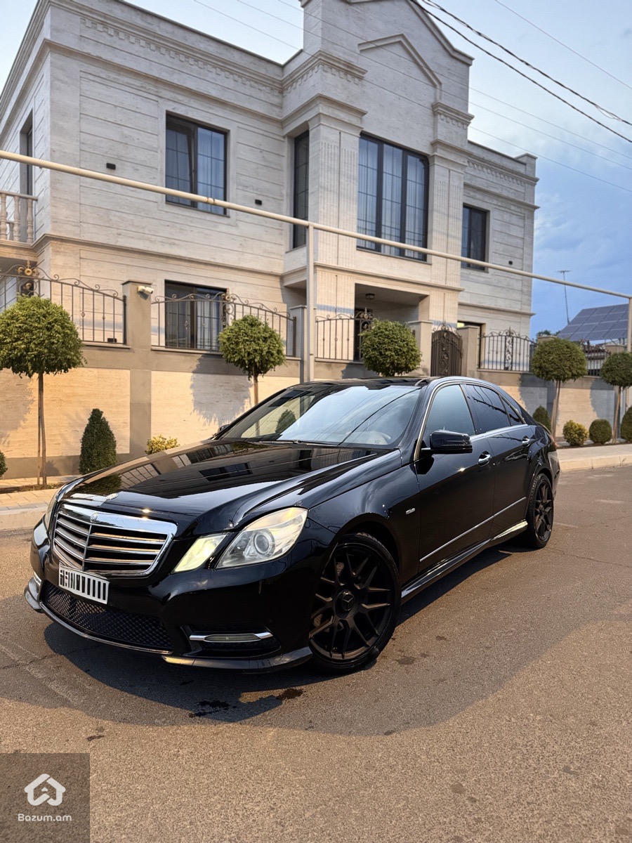 Mercedes-Benz E-class - image 3