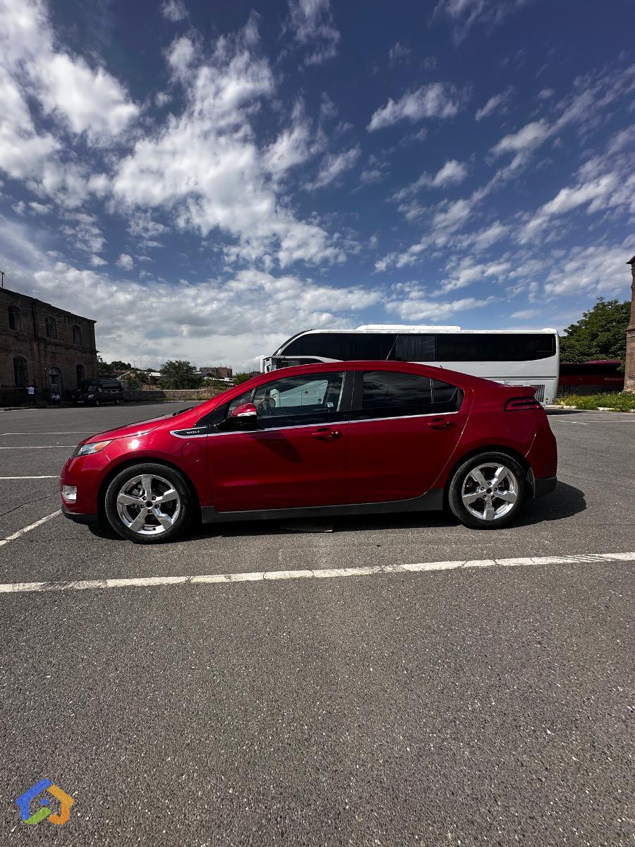 Chevrolet Volt - image 25