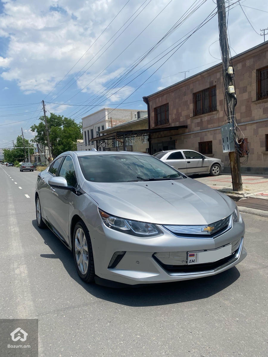Chevrolet Volt 2 - image 2