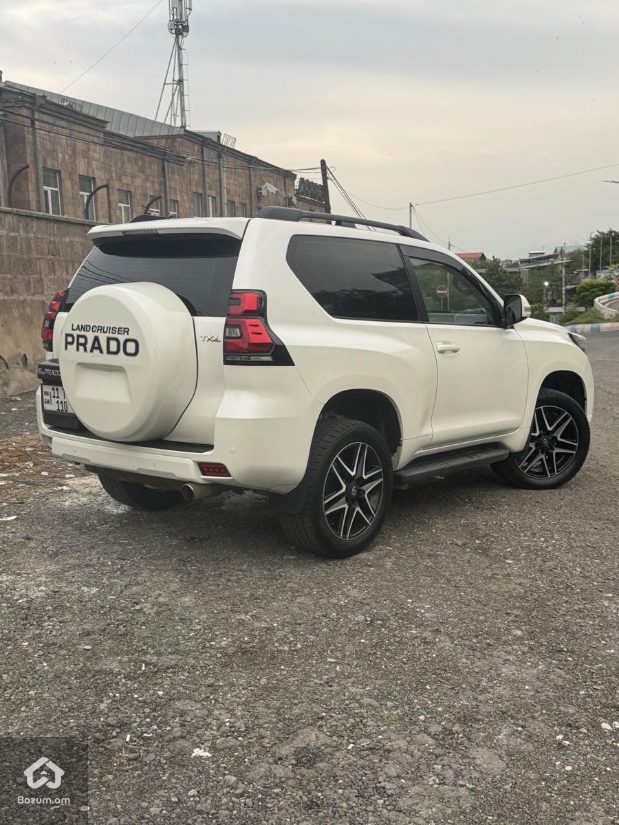 Toyota Land Cruiser Prado - image 4