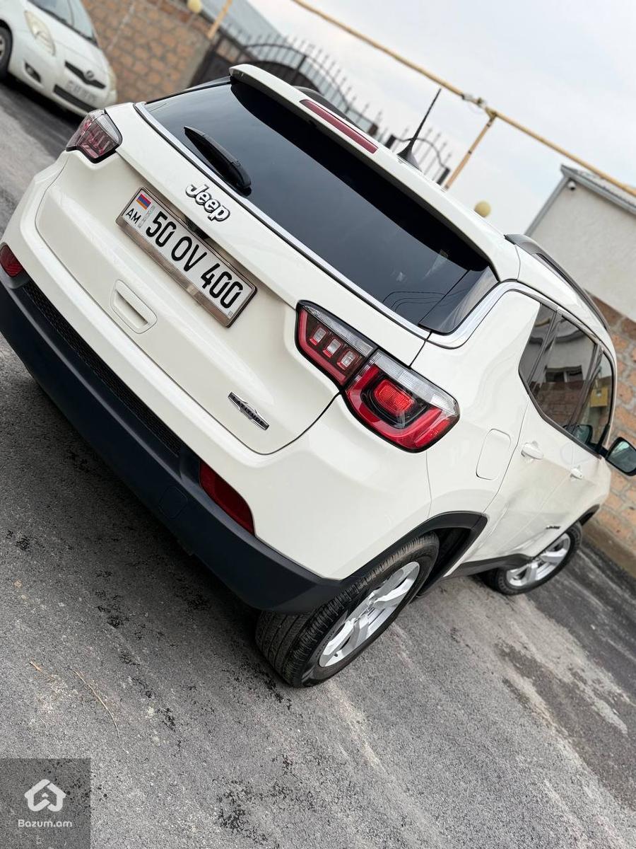 JEEP COMPASS - image 10