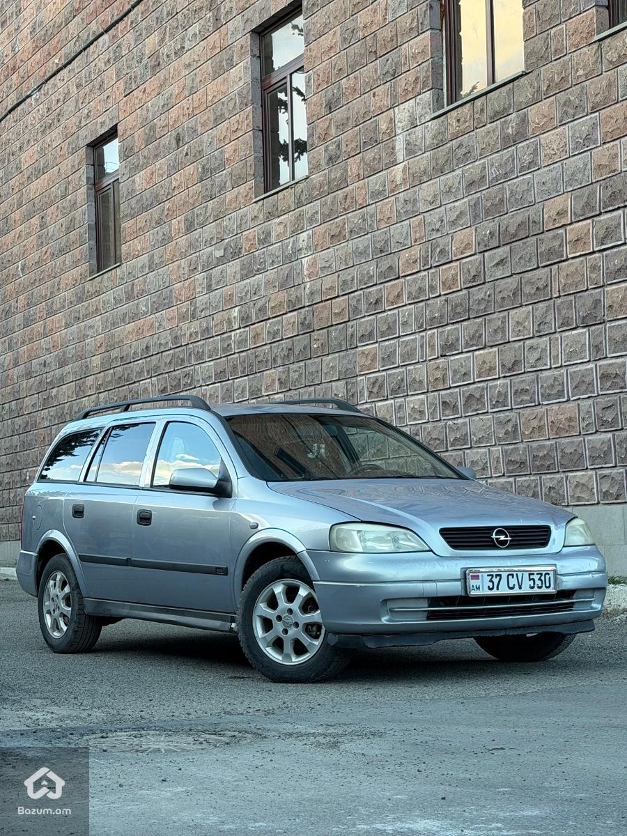 Opel Astra - image 17