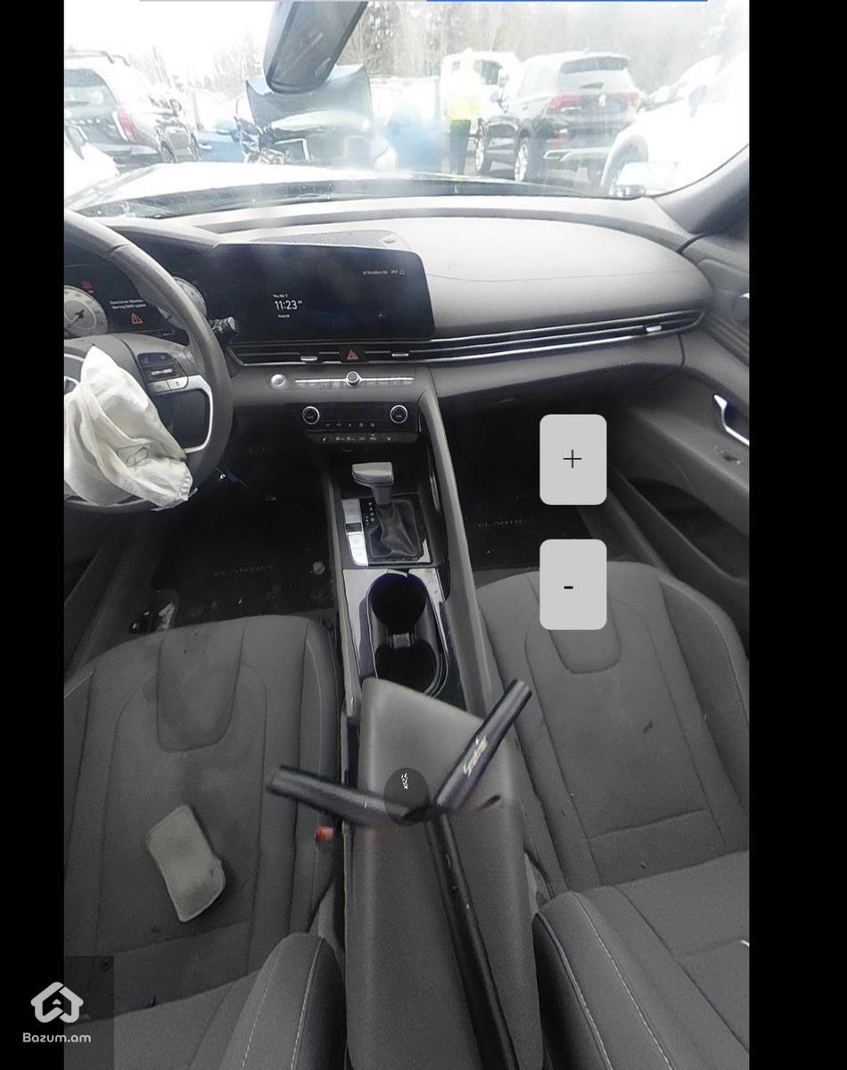 Hyundai Elantra SEL 2023 - image 8