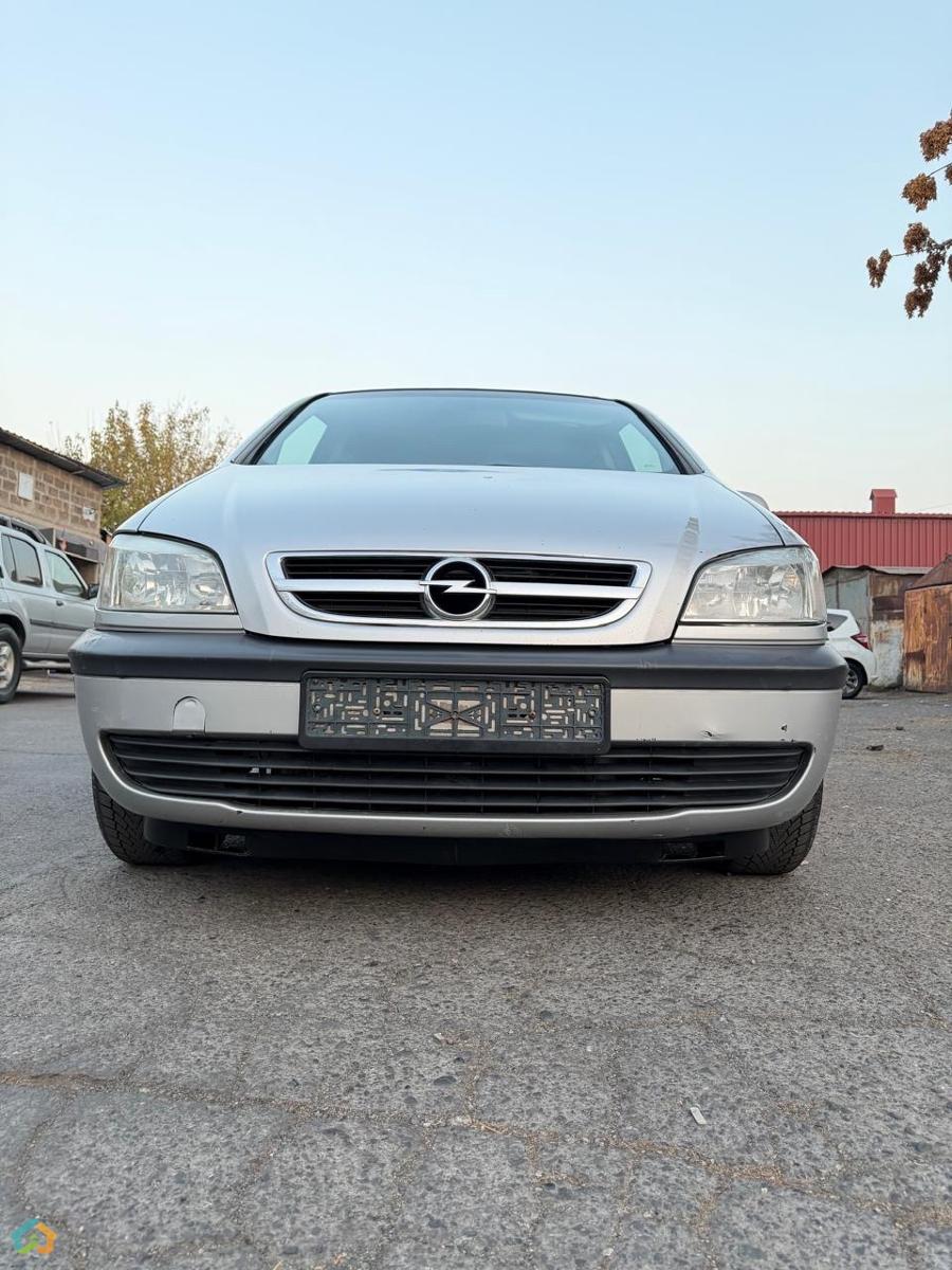 Opel Zafira 1.8Z - image 22