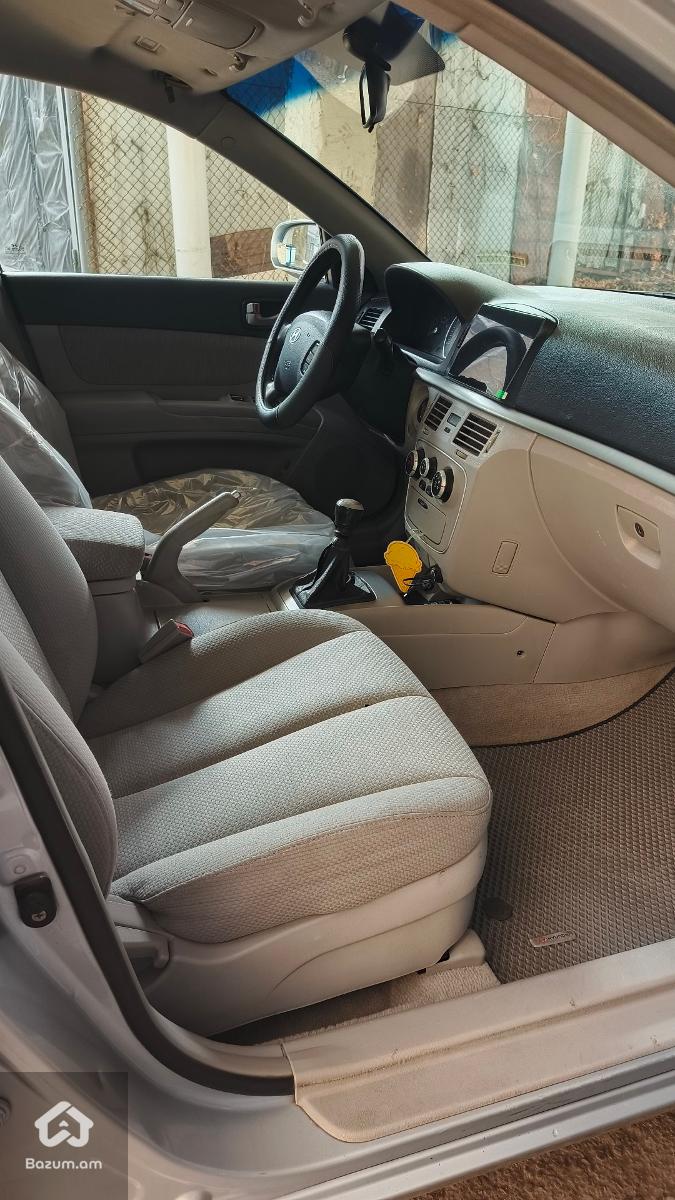 Hyundai Sonata NF - image 6