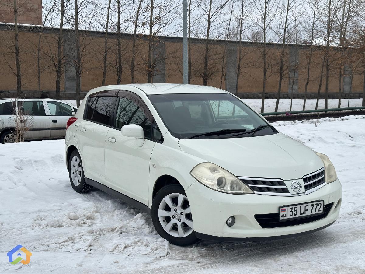 Nissan Tiida - image 2