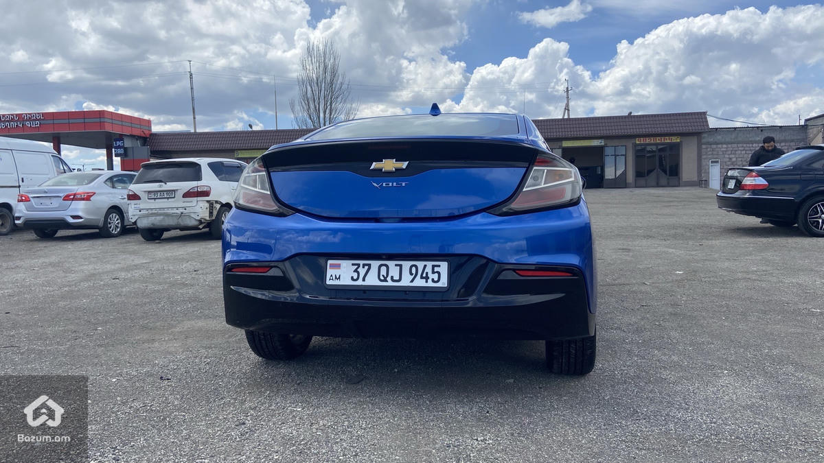 Chevrolet Volt 2 - image 6