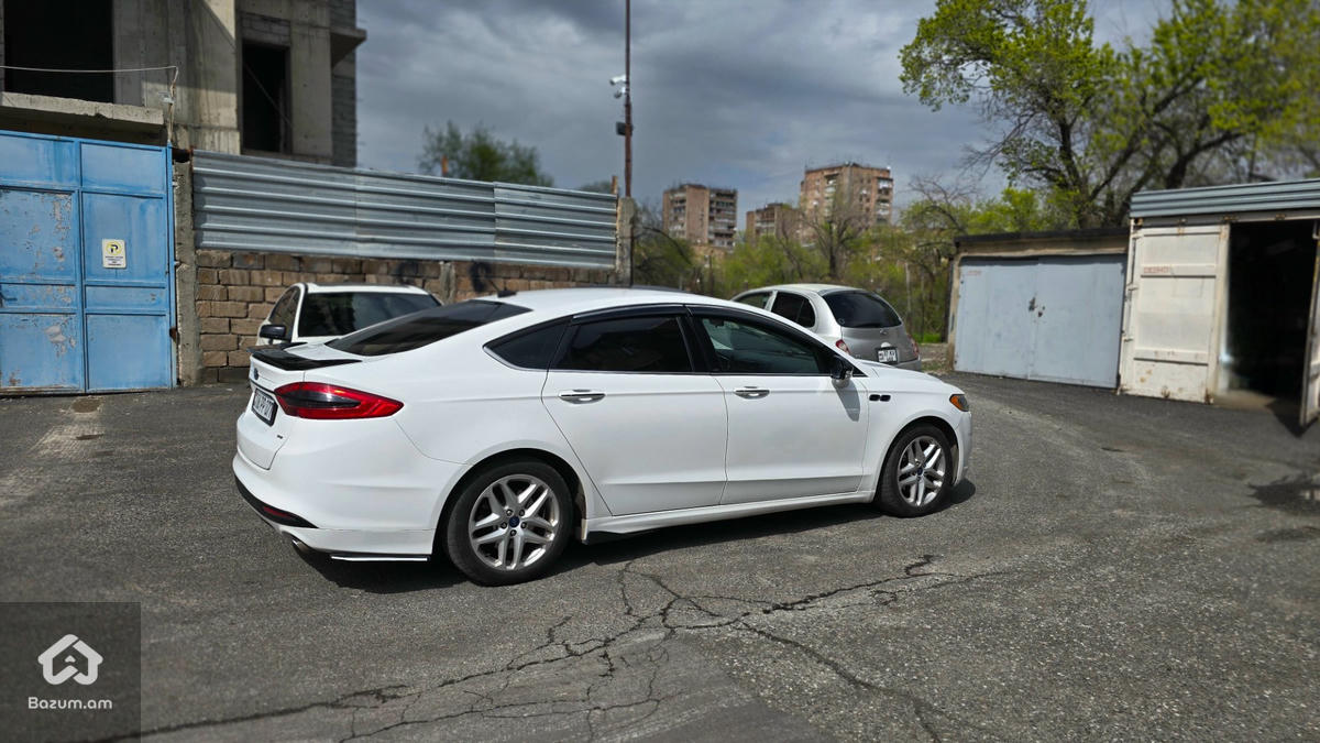 Ford Fusion 2015 - image 9