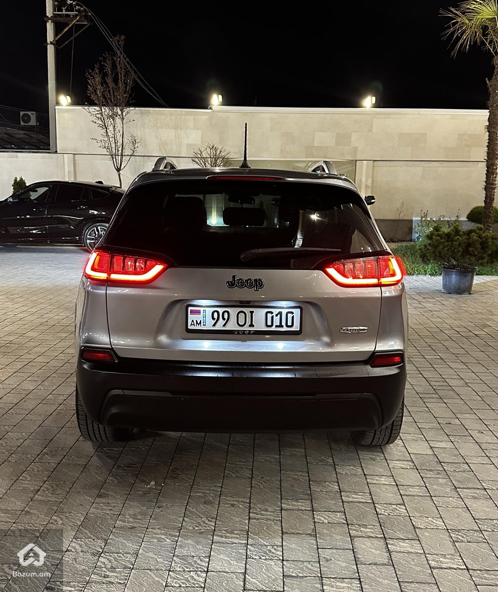 JEEP CHEROKEE 2019 - image 9