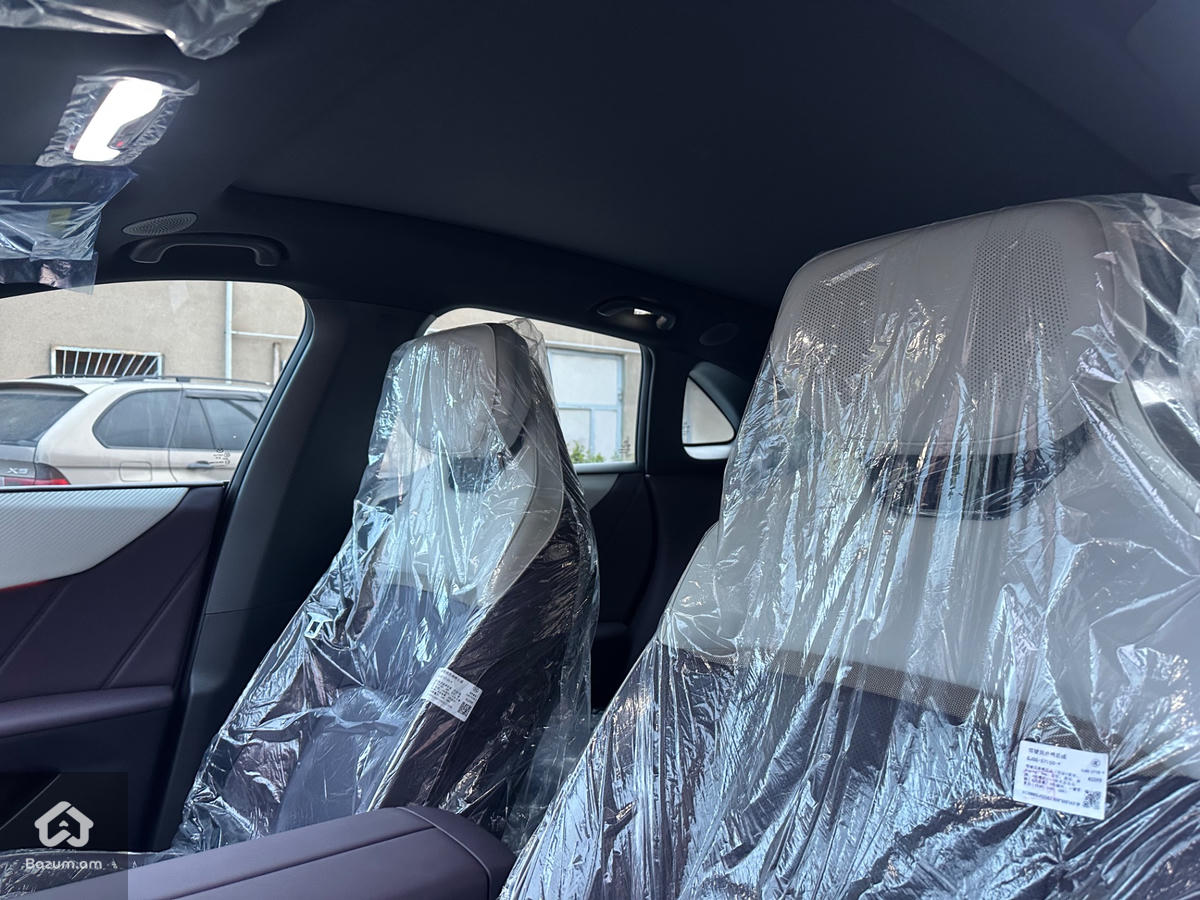 MAZDA EZ-60 - image 11