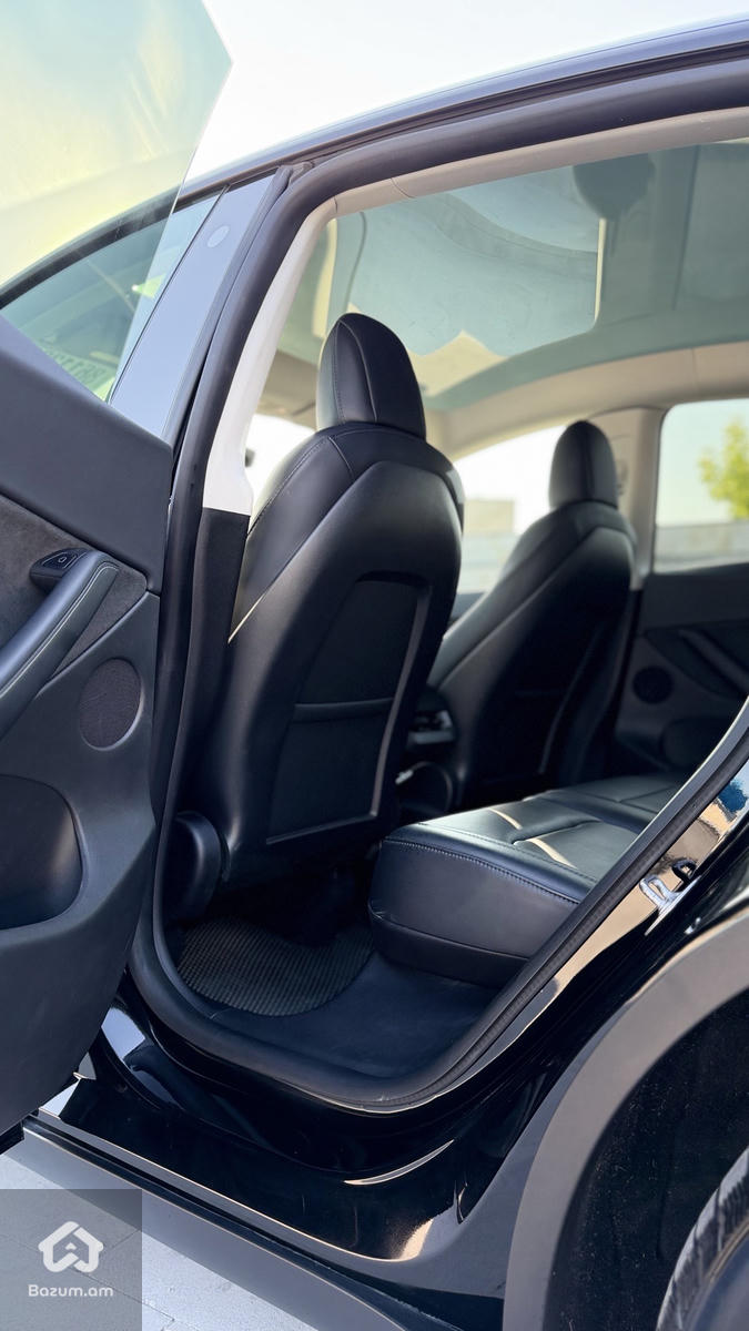 Tesla Model Y Dual Motor Long Range - image 6