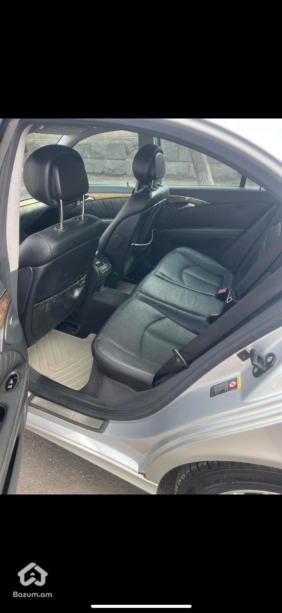 Mercedes-benz - image 4