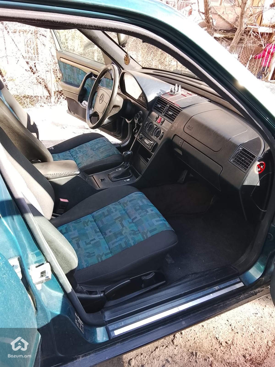  Mercedes benz c class - image 8