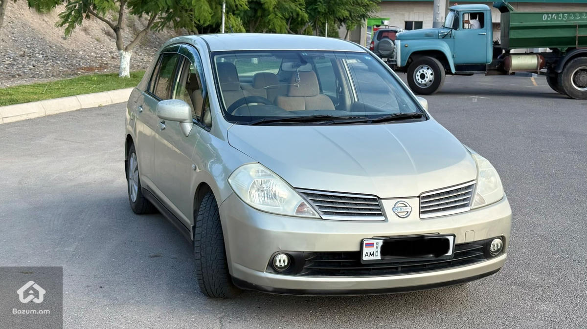 NISSAN TIIDA LATIO - image 2