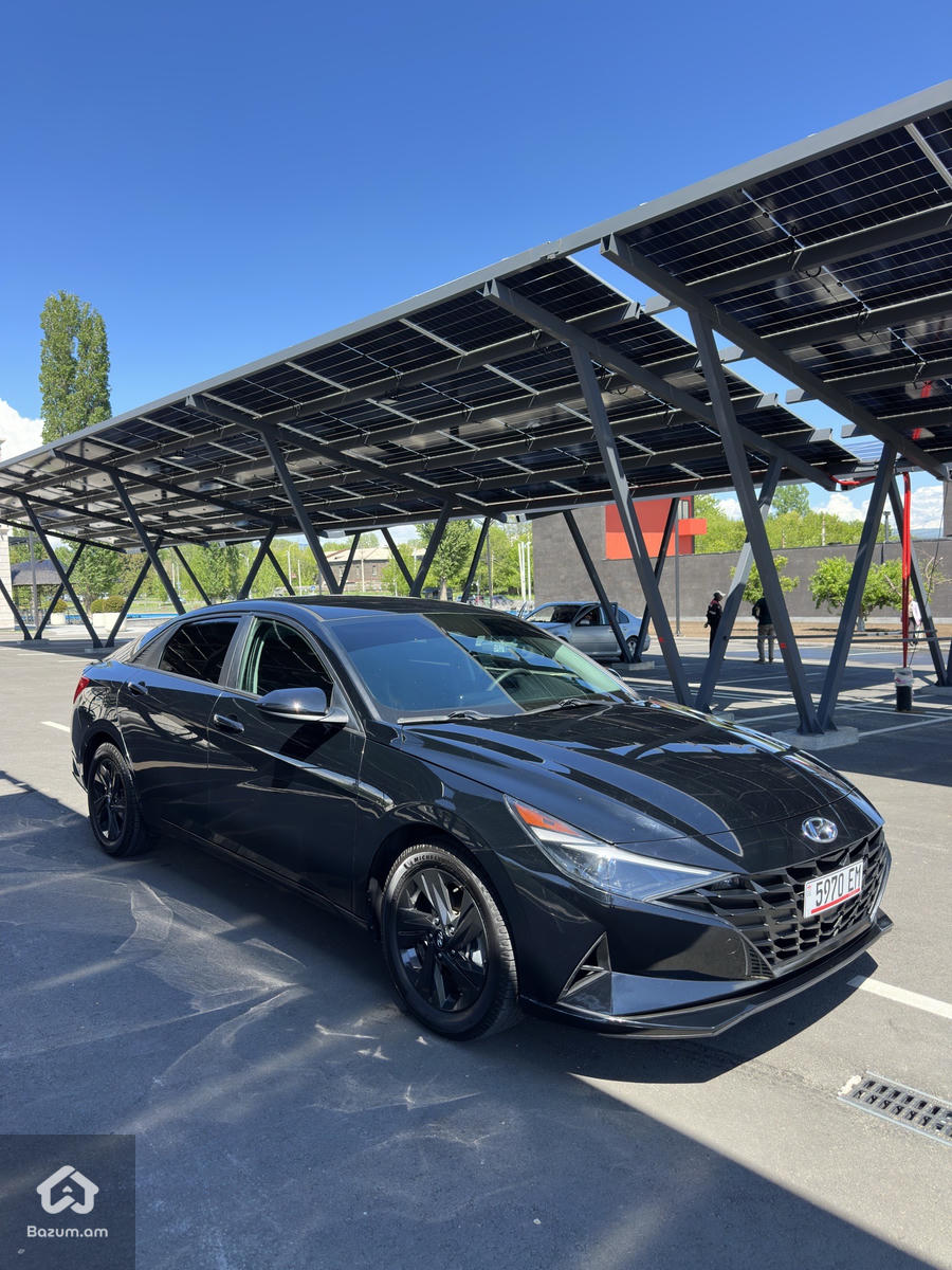 Elantra - image 10