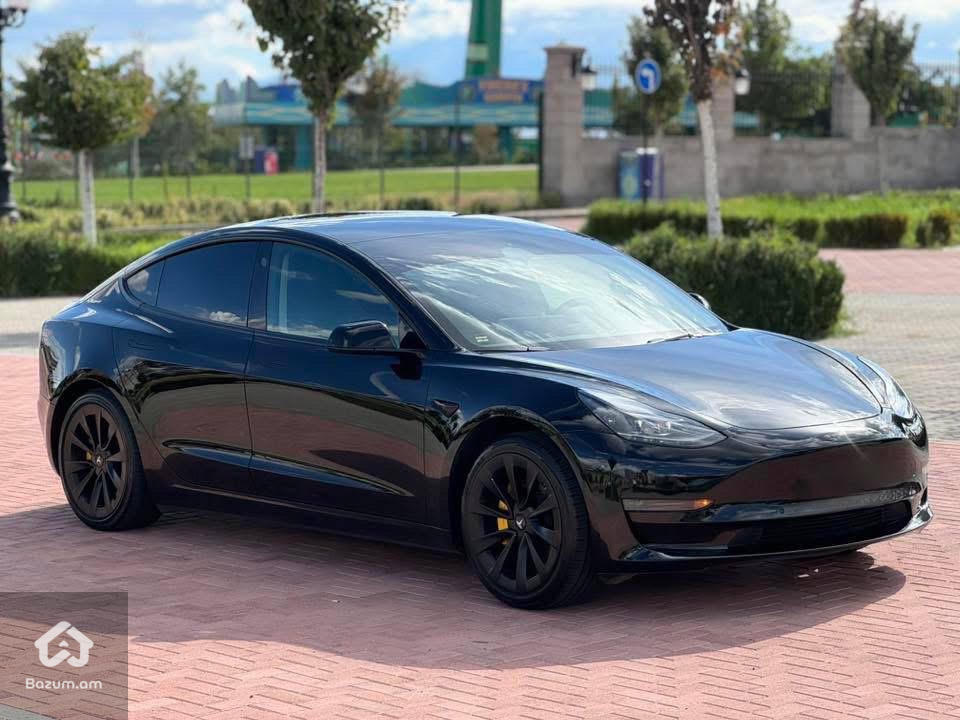 TESLA MODEL 3 SR+ - image 2